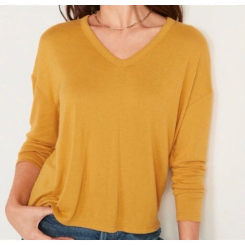Old Navy women's long-sleeve V-neck shirt mustard layered Top SZ S #2564